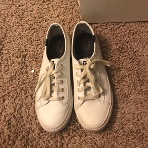 White keds